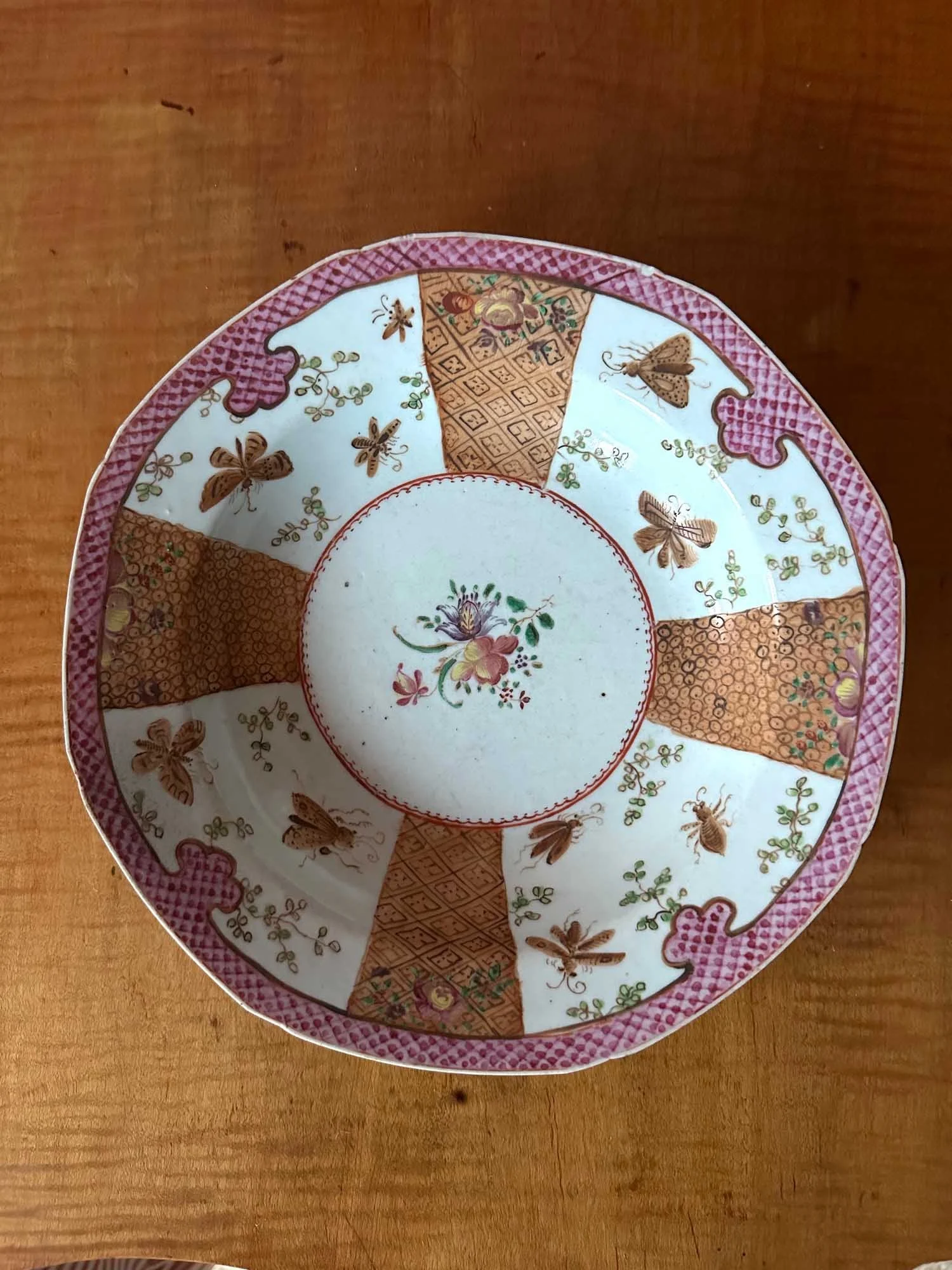 Superb 18th c. Chinese Export Porcelain Famille Rose Dish